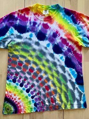 Comfort Colors Unisex Rainbow Corner Mandala Burst Tie Dye T-Shirt size Medium